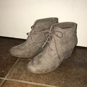 Charlotte Russe Ankle Boot heels